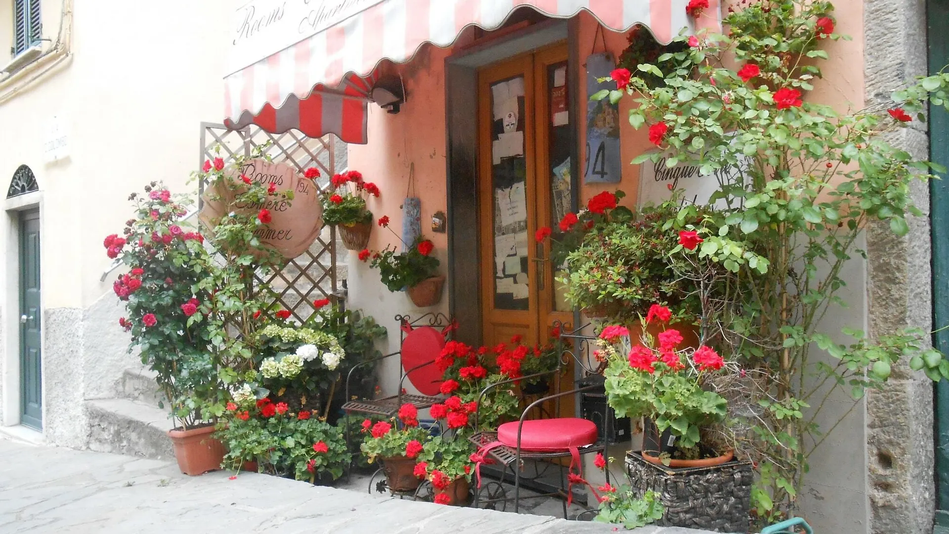 The Sunrise Hotel Riomaggiore Italy